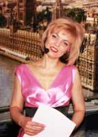 Проведение праздников, Александра