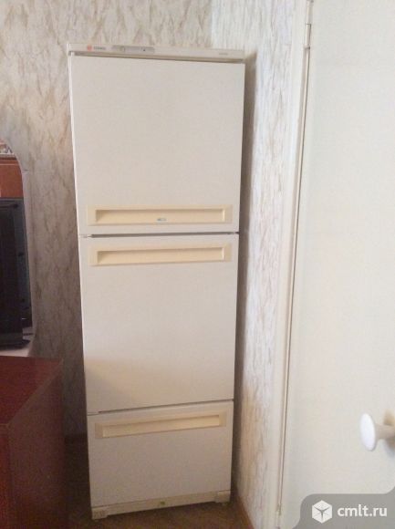 Трехкамерный холодильник Stinol 104L. Фото 2.