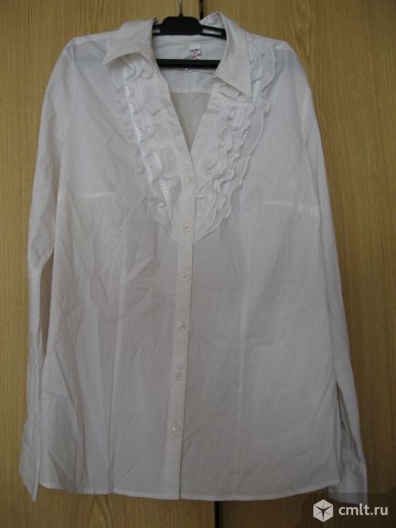 Продам белую блузку. Фото 1.
