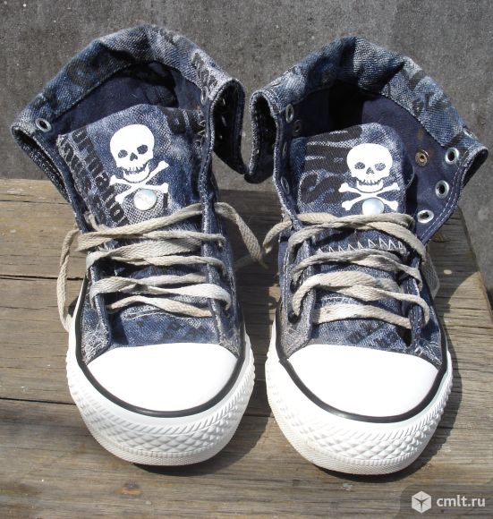Джинсовые кеды  JU HANG с черепами.