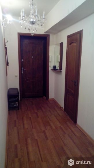 2-комнатная квартира на Проспекте   Революции (Сталинка). Фото 1.