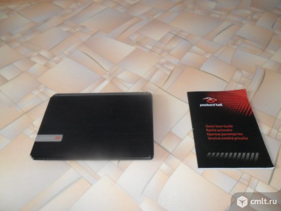 Ноутбук Packard Bell p8. Фото 1.