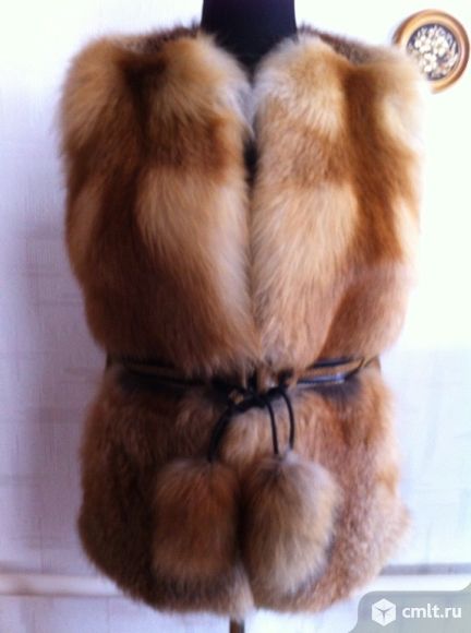 Меховые жилетки.. Фото 1.