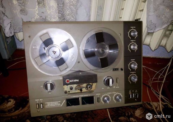Магнитофон Сатурн. Фото 1.