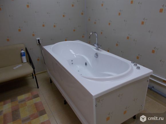 Гидромассажная ванна (джакузи) 180*80 см. Фото 1.