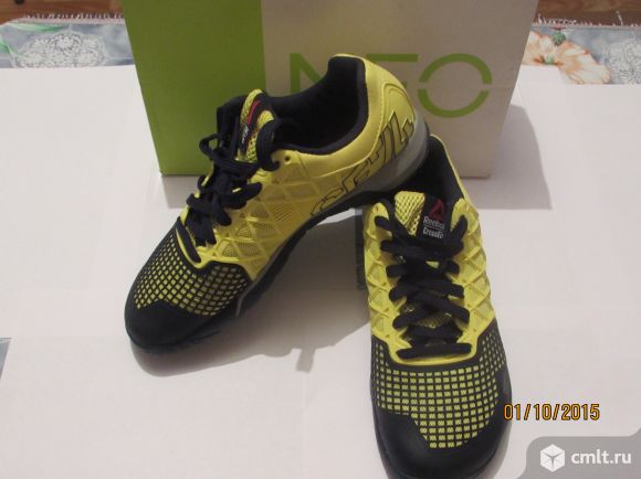 Кроссовки новые Adidas. Фото 1.