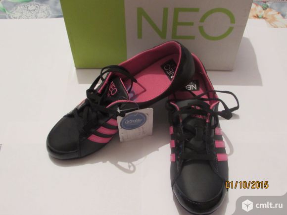 Кроссовки новые Adidas. Фото 2.