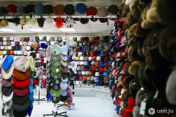 Шапки женские. Фото 1.