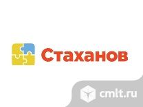Рабочий на склад. Фото 1.