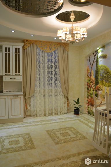 В этом помещении был разработан дизайн-проект, произведены малярные работы, укладка плитки, текстильное оформление, нанесли декоративную штукатурку