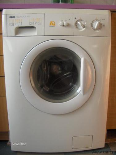 Стиральная машина Zanussi aquacycle 600. Фото 1.