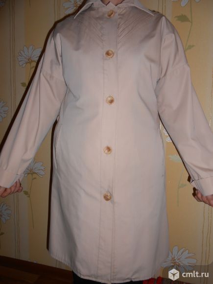 Хороший осенне-весенний плащ, недорого продам