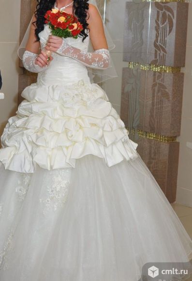 Платье свадебное. Фото 1.
