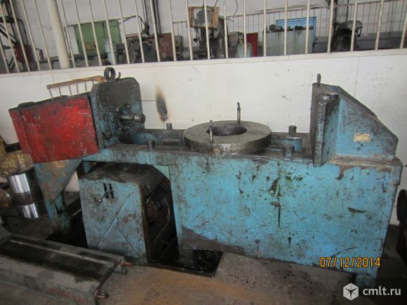 Пресс гидравлический, усилие 50 тн. Расстояние между упорами 1250 мм, ход штока цилиндра 500 мм, вес пресса 180 кг.