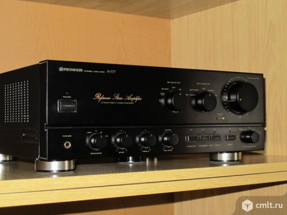 Усилитель Pioneer A-777. Фото 1.