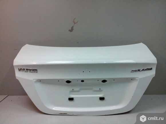 Крышка багажника HYUNDAI SOLARIS седан 11- б/у 692004L010 4*. Фото 1.