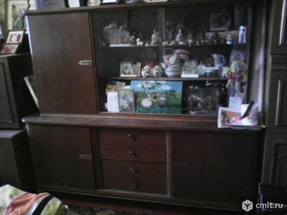 Сервант немецкий Хельга1946г.в.Дерево.. Фото 1.