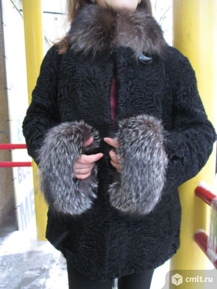 Шуба каракулевая каракуль полушубок каракульча лиса. Фото 1.