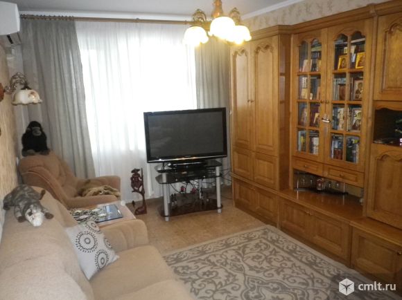 Моисеева ул., №45, Цирк ост. Трехкомнатную квартиру. Фото 1.