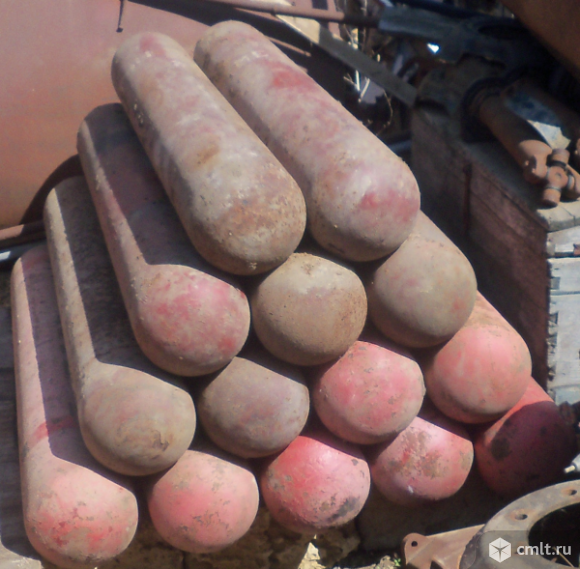 Баллоны под метан б /у. Фото 1.