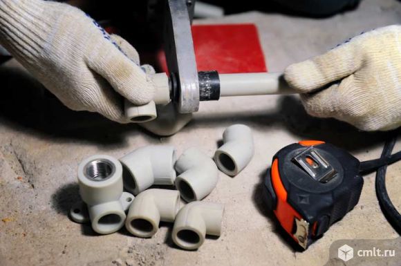 Монтируем системы отопления, водоснабжения и канализации. Выполняем работы любой сложности.