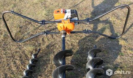 Мотобур Stihl BT360 и шнек 350мм в придачу к нему. Фото 1.