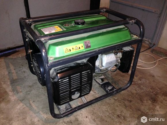 Генератор бензиновый Hitachi E35, 3500 Вт, б/у. Фото 2.