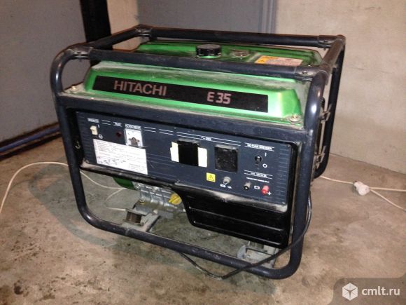 Генератор бензиновый Hitachi E35, 3500 Вт, б/у. Фото 1.