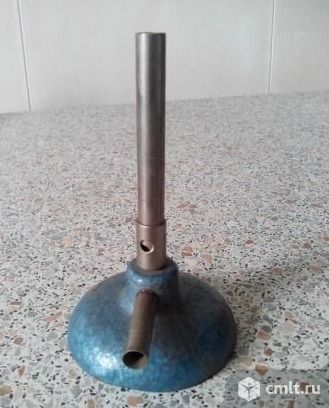 Лабораторная газовая горелка Бунзена из Чехословакии. Фото 3.