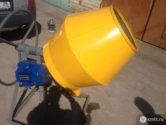 Бетономешалка. Фото 1.