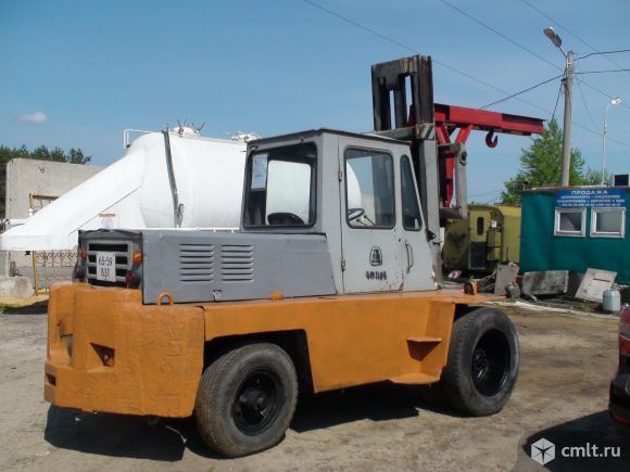 Автопогрузчик Львовский автопогрузчик - 2000 г. в.. Фото 1.