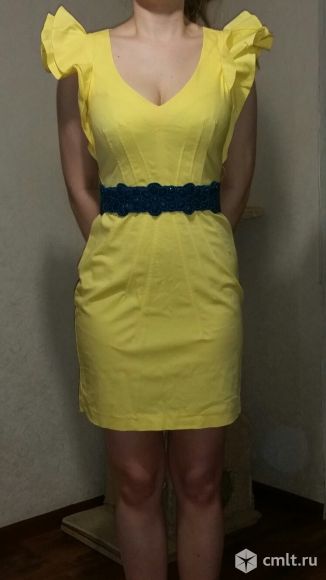 Продаю платье желтого цвета. Фото 1.