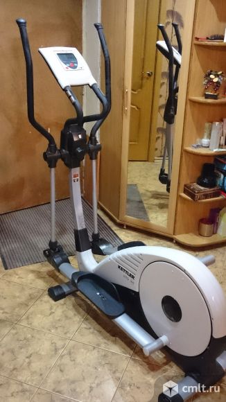Эллиптический тренажер Kettler Vito XLS (150 кг.). Фото 1.