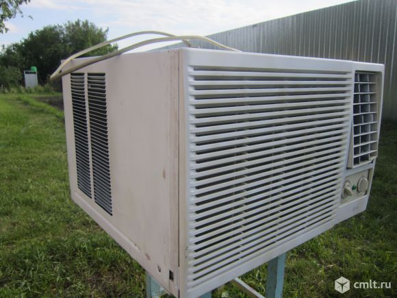 Кондиционер оконный LG W12LH до 35 кв. м. б/у