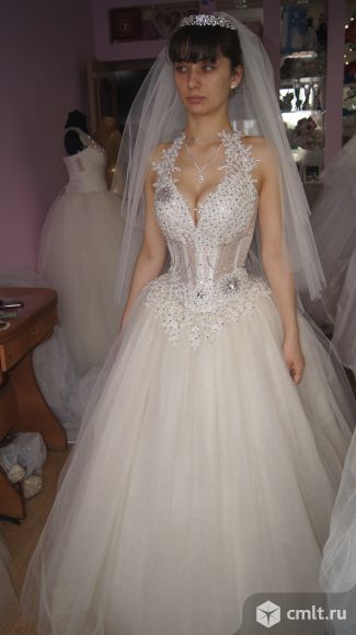 Свадебные платья оптом. Фото 1.