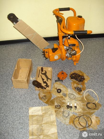 Бензопила Дружба, СССР, новая с зипом. Фото 1.