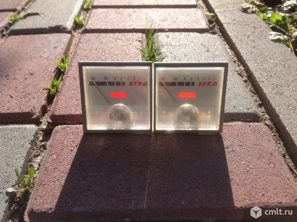 Индикаторы стрелочные. Фото 1.