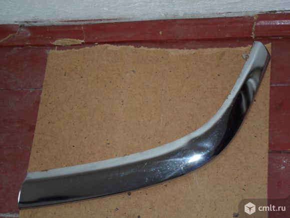 Продается накладка на передний бампер хром. Фото 2.