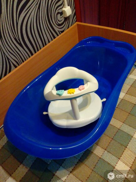 Ванночка и сиденье для купания. Фото 1.