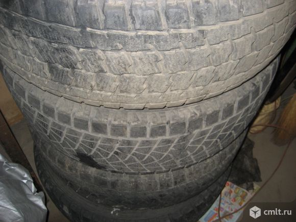 Шины bridgestone blizzak 275 70 R16. Фото 1.