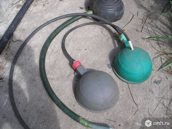 Насосы для надувных лодок бассейнов и надувн матрасов. Фото 1.