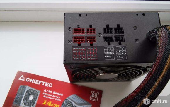 Блок питания Chieftec APS-800C. Фото 1.