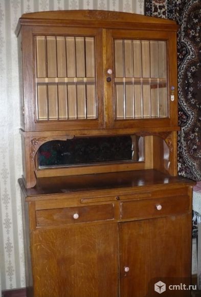 Продам буфет старинный. Фото 1.