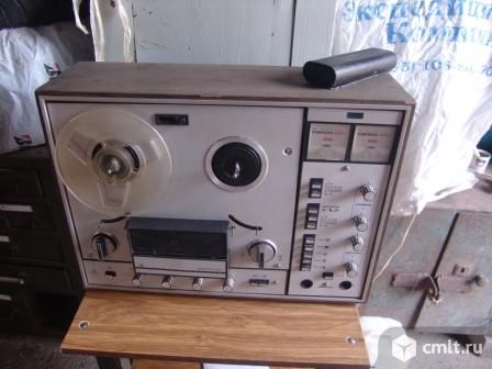 Магнитофон Ростов 102 С. Фото 1.