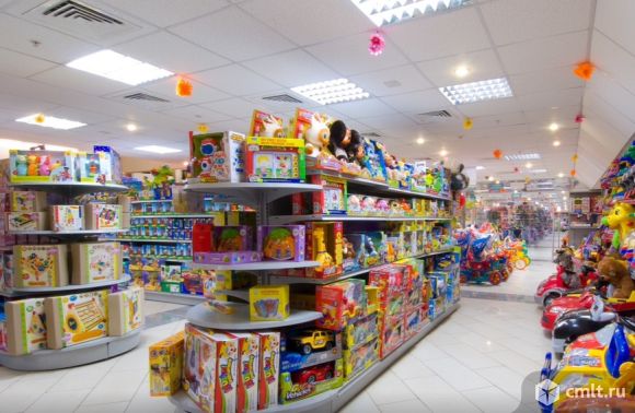 Продавец-консультант игрушек. Фото 1.