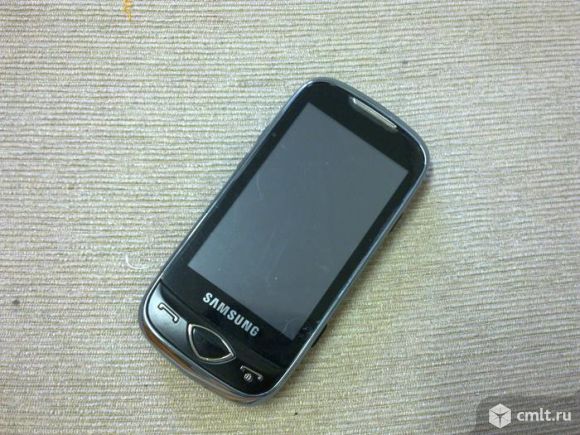 Телефон Samsung GT- S5560. Фото 1.