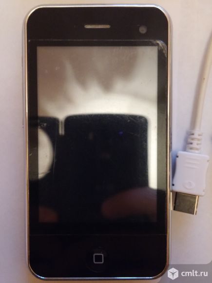 Телефон Iphone 3.3. Фото 1.