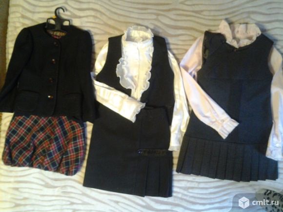 Школьная форма для девочки, 2 сарафана, 2 блузки, пиджак. Фото 1.