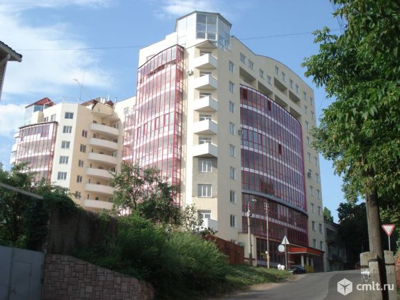 3-комнатная квартира 135 кв.м. Фото 1.