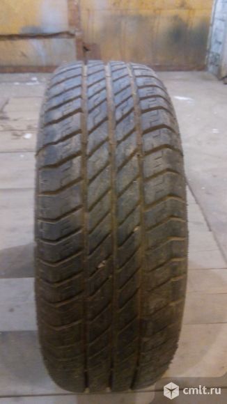 Резина r14 на диске в сборе. Фото 1.